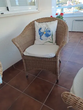 Mesa y sillones jardín o terraza