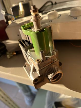 Valvola gas Honeywell V7335A 5011