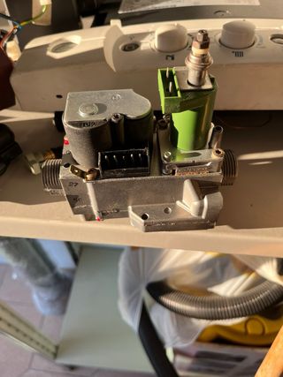 Valvola gas Honeywell V7335A 5011