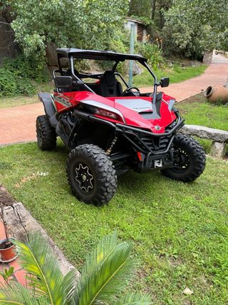 Buggy CFmoto Zforce 1000 Sport Rojo