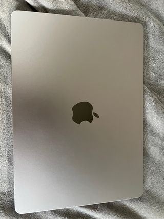 MacBook Air m2 13 8GB RAM 256GB SSD Batería 100%