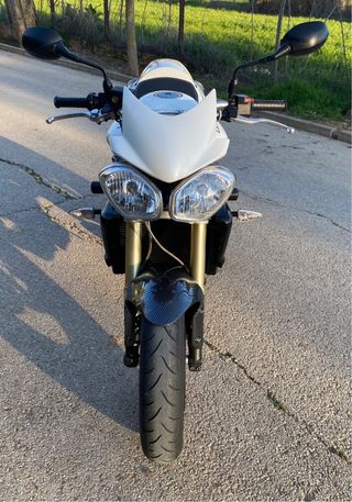 Triumph Street Triple 675 A2