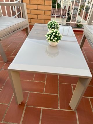 Conjunto terraza aluminio gris. De reestreno.