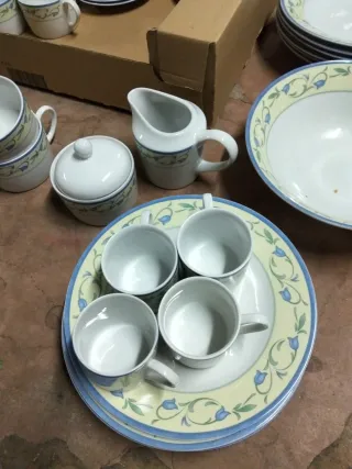 Vajilla Porcelana Blanca y Azul