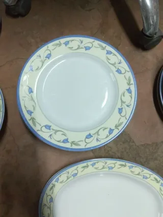 Vajilla Porcelana Blanca y Azul