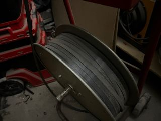 Carro con fleje y flejadora