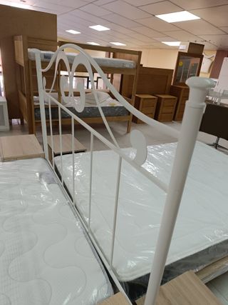 Cabecero y mesitas de noche Cambrian Blanco