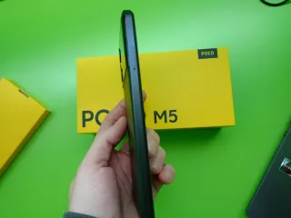 Xiaomi Poco m5 con caja como nuevo