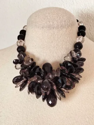Collar vintage piedras negras y transparentes
