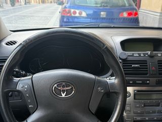 Toyota Avensis 2005