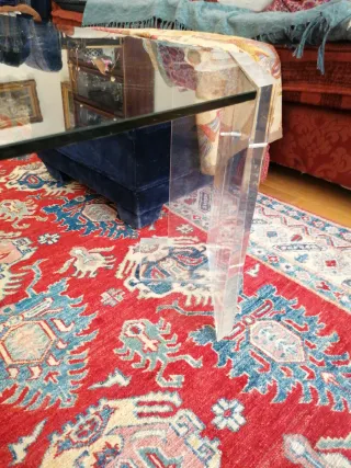 Mesa de centro acrílico y cristal