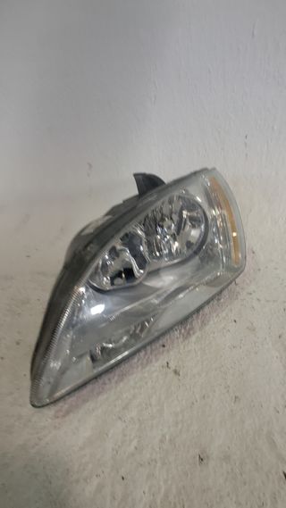 FARO DELANTERO IZQUIERDO FORD FOCUS BERLINA (CAP) 793690