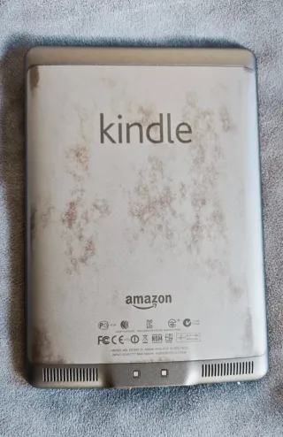 Kindle Touch 4 de  3Gb. Detalles en la descripción