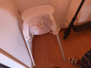 Trona de bebé blanca