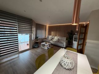 ESPECTACULAR DÚPLEX REFORMADO CON GRAN TERRAZA