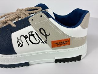 Zapatillas sneakers blancas y azul marino talla 43