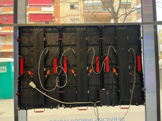 Pantallas LED (12) para escaparate + pantalla