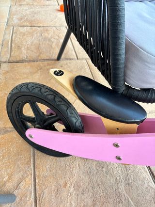 Bicicleta de madera para niños
