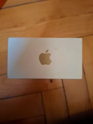 Caja iPhone Apple SE