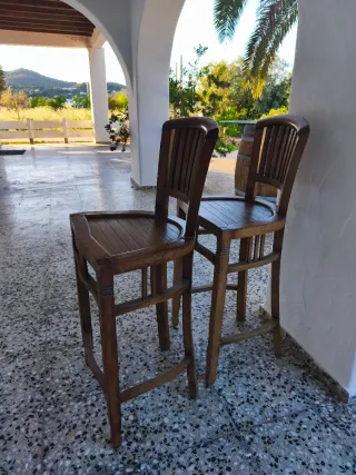 Sillas altas de madera