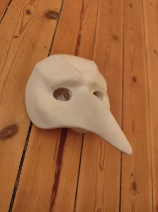 Macetero cerámica y Máscara. sin decorar