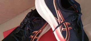 Zapatillas Asics Azul y Naranja