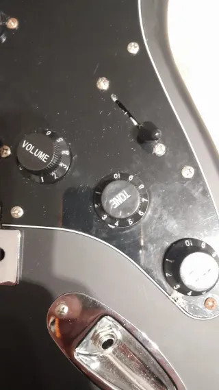 Chitarra elettrica con custodia