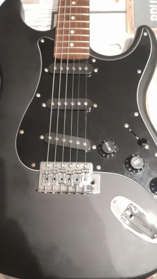 Chitarra elettrica con custodia