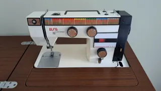 Mueble para máquina de coser ALFA Electronic.