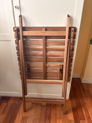 Mesa plegable de madera IKEA – ideal balcon