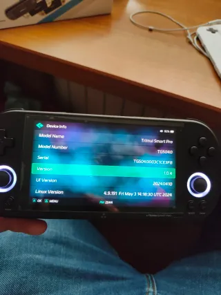 Trimui Smart Pro - Consola Portátil Negra