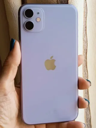 iPhone 11 128 GB color malva muy cuidado