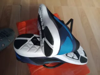 Zapatillas Nike Negras y Azules Talla 39