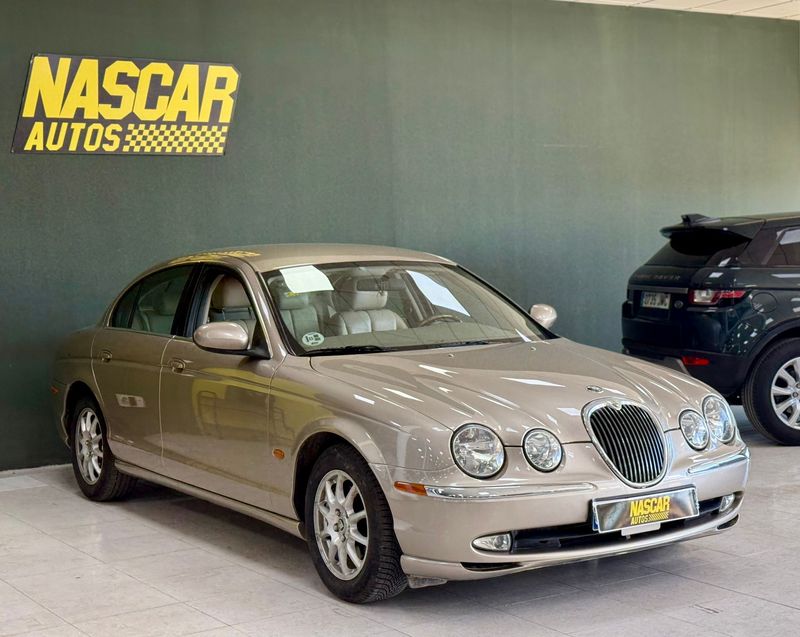 Jaguar S-Type 2.5 V6 2002, foto 4