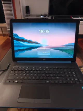 Portátil HP 15-da0xxx Azul del 2017.