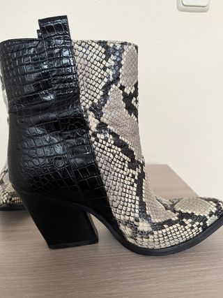 Botas de piel con tacon 39