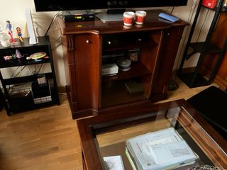 Mueble TV madera oscura