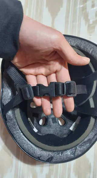 Casco skate patinaje L adulto