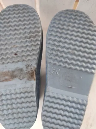 Botas de agua grises talla 26