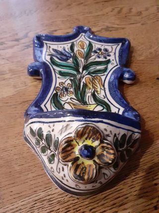 Benditera de cerámica decorada