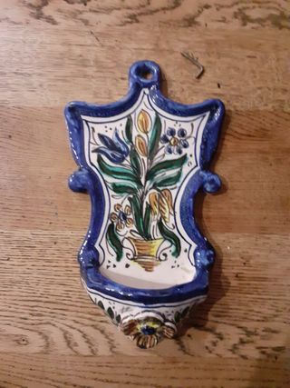 Benditera de cerámica decorada