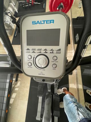 Máquinas de Gimnasio: Banco, Elíptica y Más