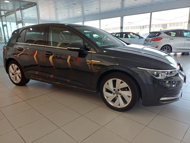 Volkswagen Golf 2021