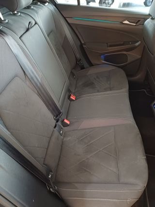 Volkswagen Golf 2021