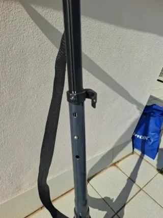 Patinete de 2 ruedas negro y naranja