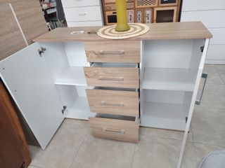 Aparador blanco y madera