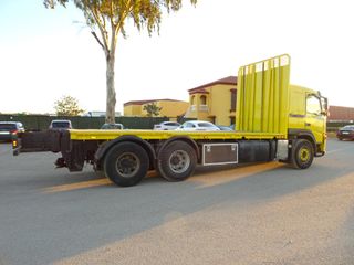 Volvo FH 520 - CAMION PLATAFORMA