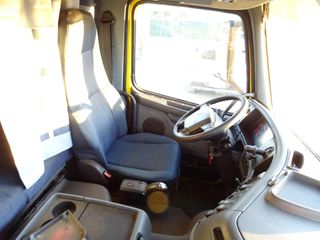 Volvo FH 520 - CAMION PLATAFORMA