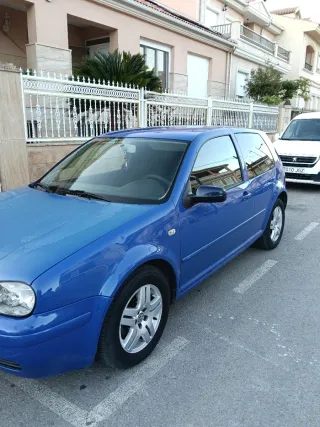 Volkswagen Golf 2004