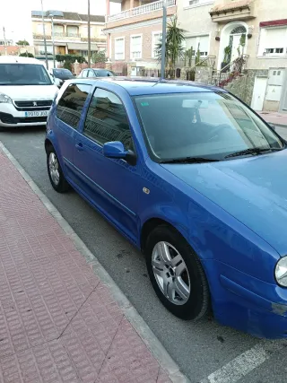 Volkswagen Golf 2004